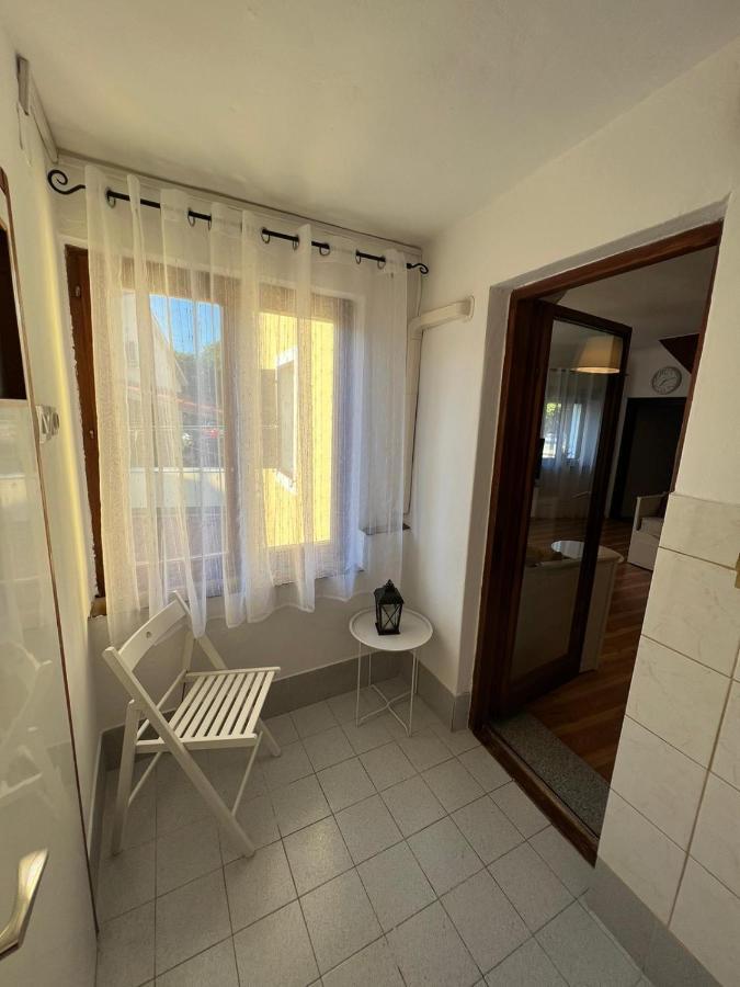 Sml Apartments 1 Izola Buitenkant foto